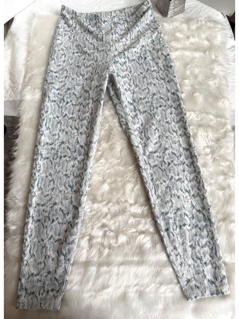 Old Navy Active Women's Medium Snake Print Leggings Medium